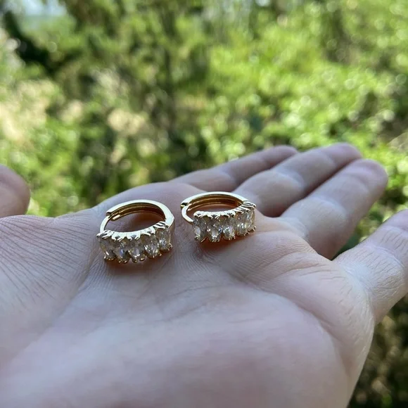 Elegant Gold and Zirconia Huggie Hoops! - Picture 10 of 10